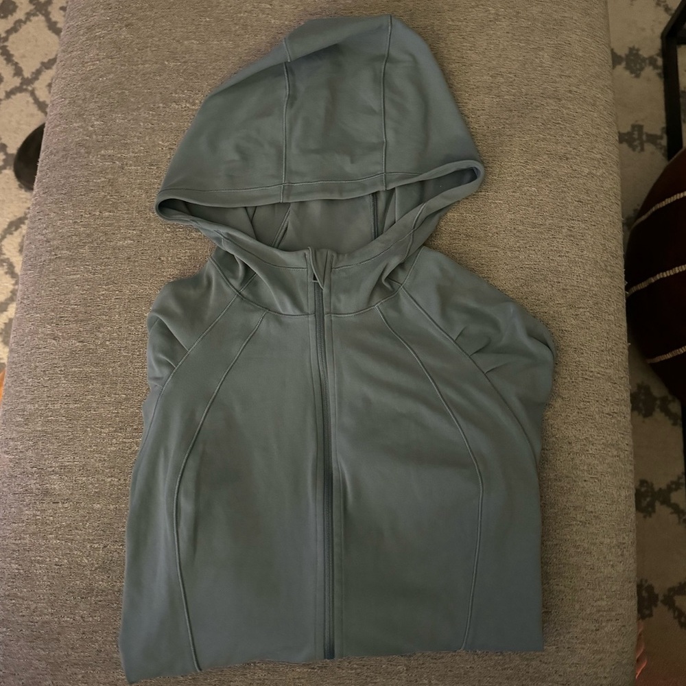 Blue lululemon jacket | Size 10